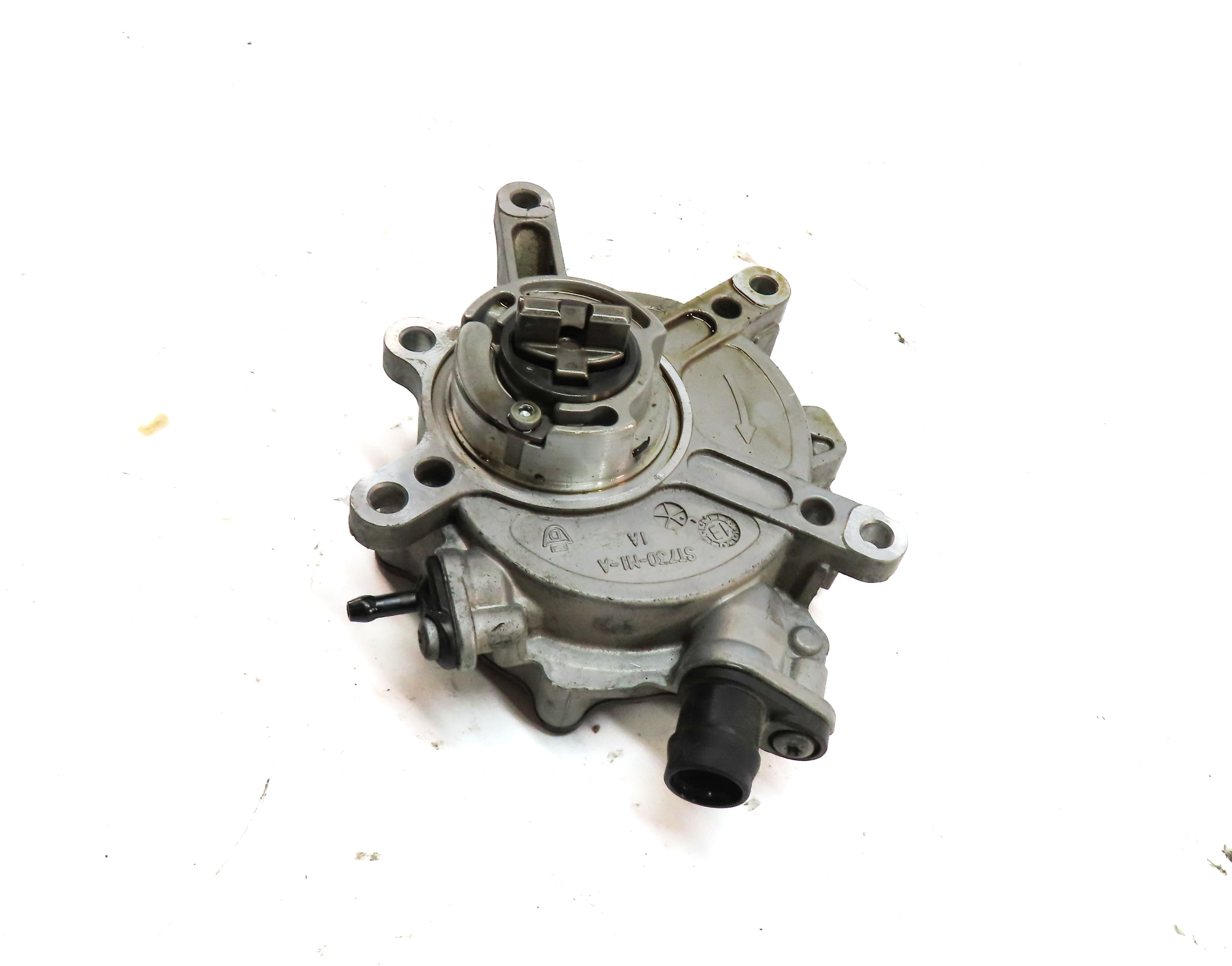 11-20 MERCEDES CL G GL GLE GLS ML S (C216 R231 X166 W166 W221 W222) VACUUM PUMP — exact item pictured